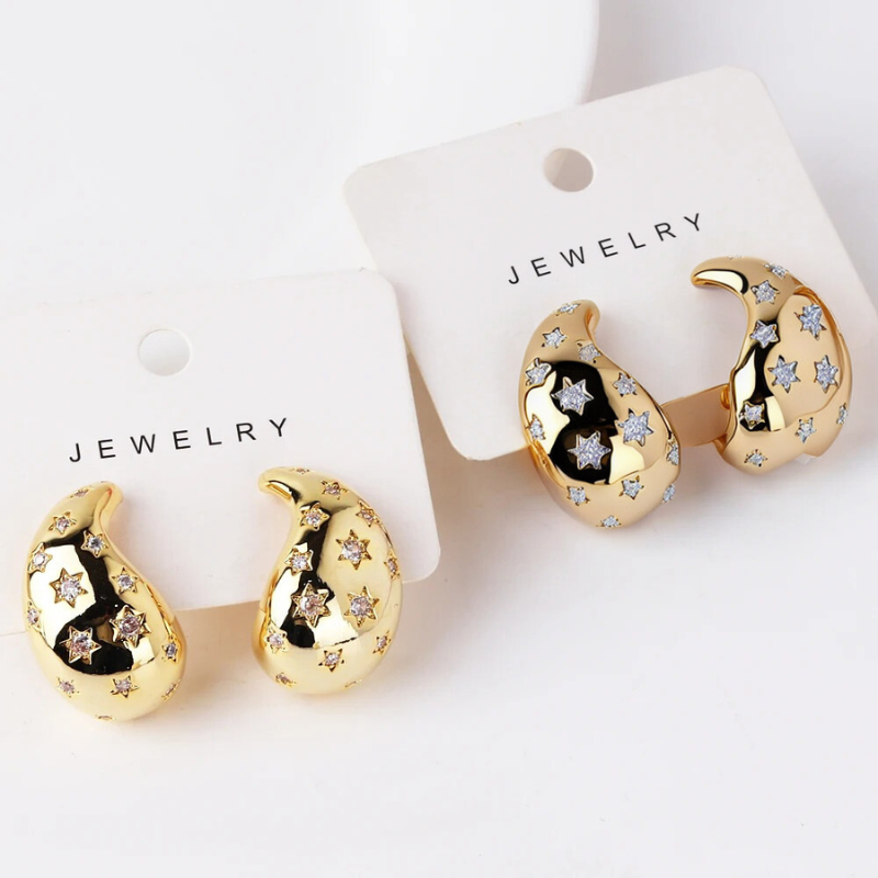 Elegante Teardrop vorm met ster Zirkoon Stud Oorbellen - Eugenia