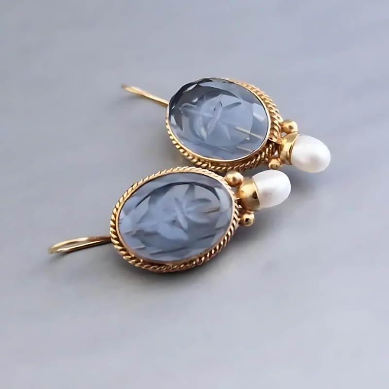 Vintage Cameo Druppel Oorbellen Parel Accent - Kiki