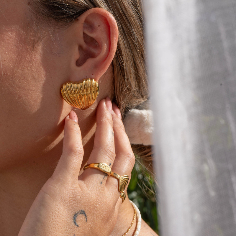 Vergulde Hart Schelp Stud Earring - Kristy