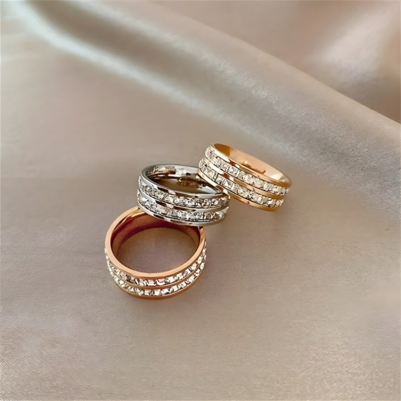 Elegante Ingelegde Zirkonia Ring | Goud
