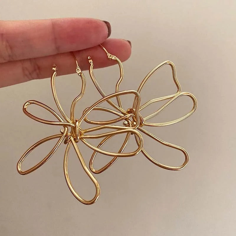 Gouden Geometrische Bloem Stud Oorbellen - Tommie
