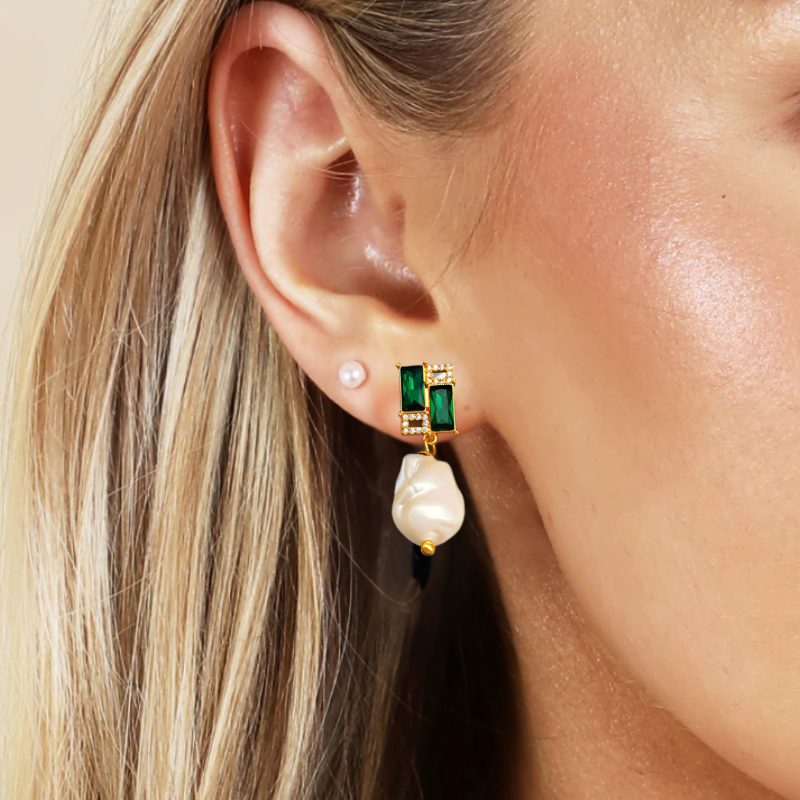Parel Oorbellen met Groen Glas - Wei