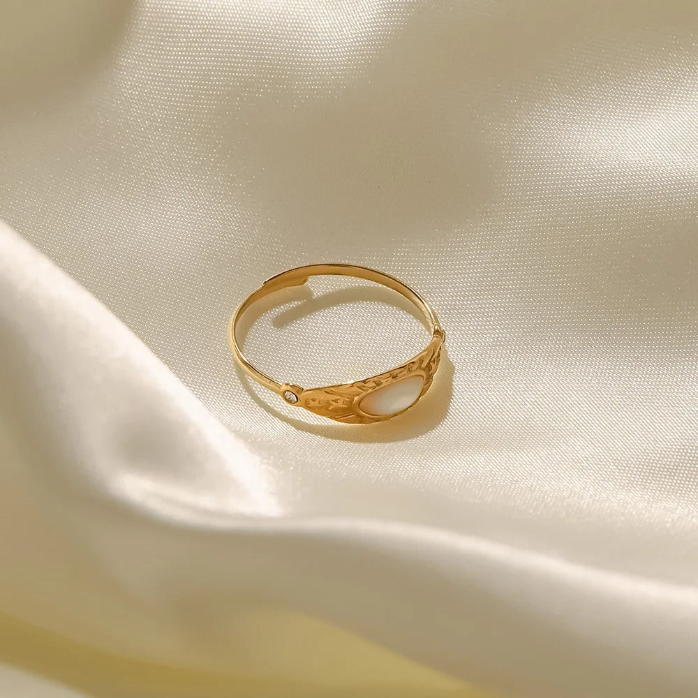 Ring met vergulde witte zirkonia van natuursteen - Veola