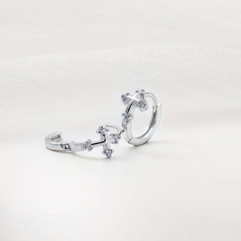 Elegante Kruis Cubic Zirconia Hoepel Oorbellen - Lillian