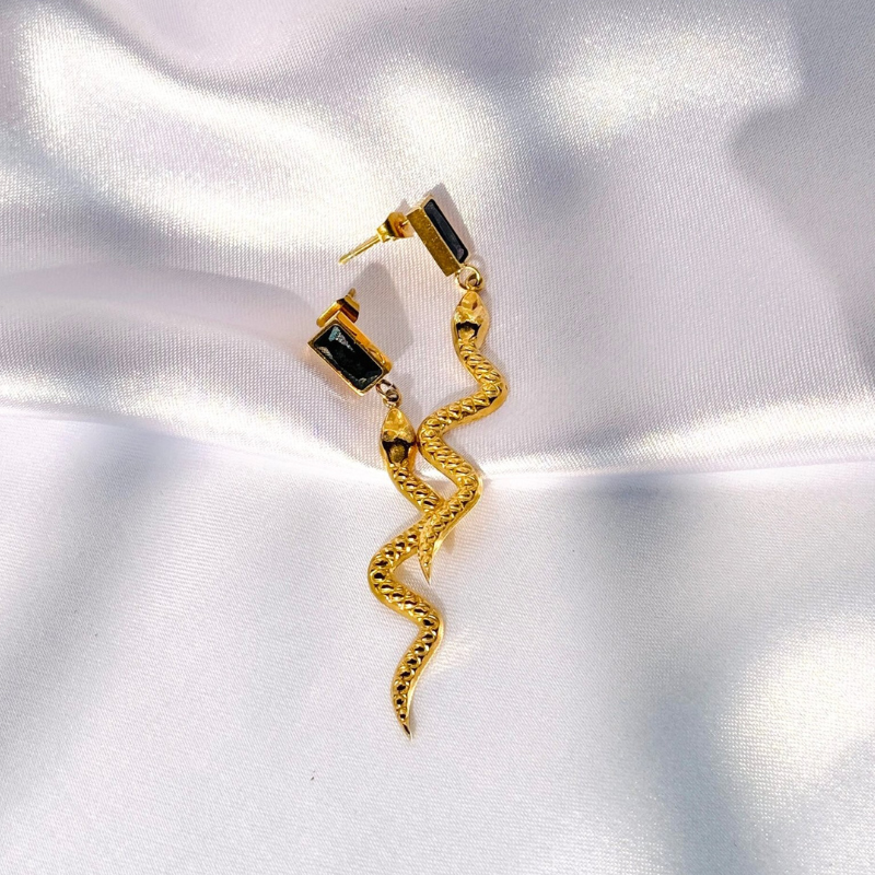 Elegante Slangenoorbellen met Zirkonia - Penelope