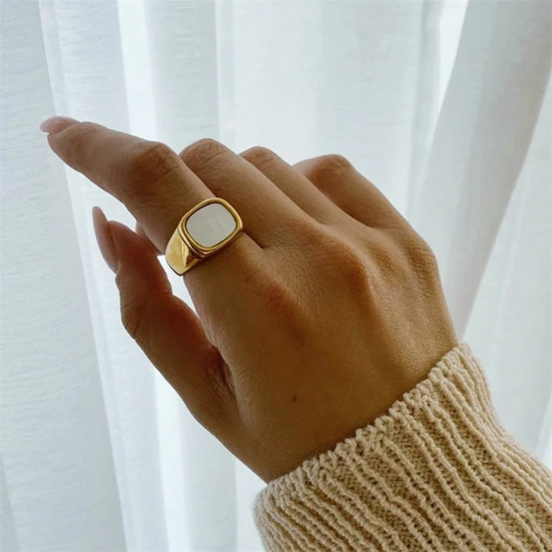 Vintage Grote Vierkante Schelp Ring - Caroline