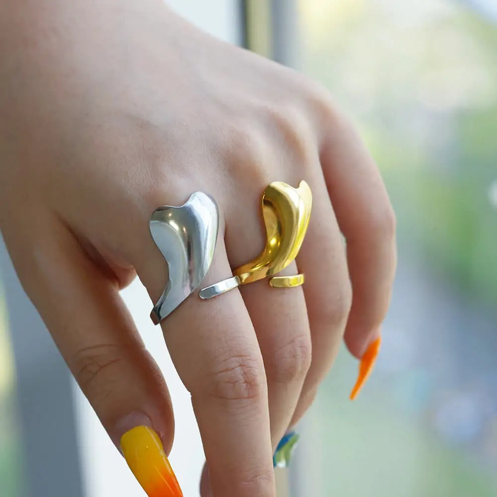 Elegante Onregelmatige Verstelbare Ring met Groot Hart - Camille