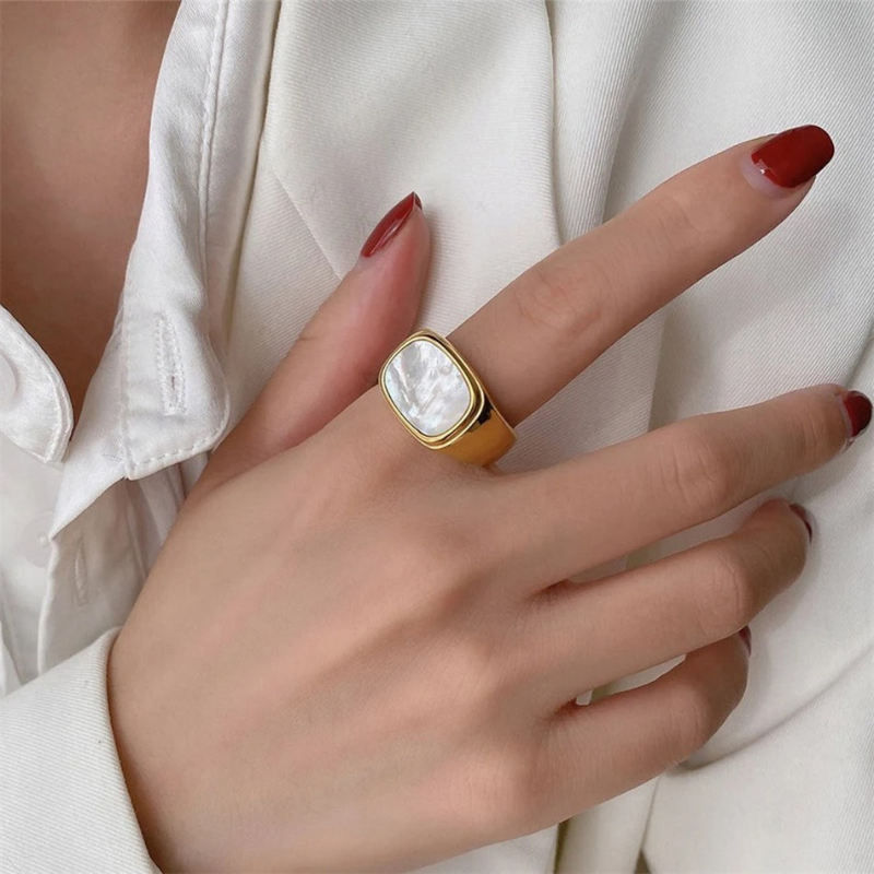 Vintage Grote Vierkante Schelp Ring - Caroline