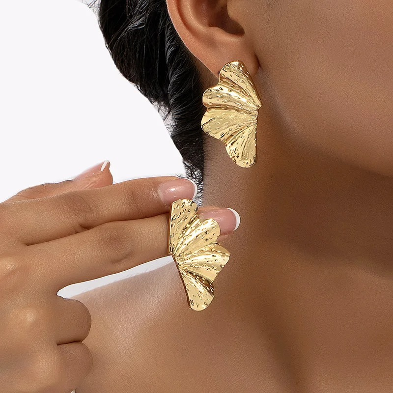 Elegante Half Bloem Stud Oorbellen - Caitlyn