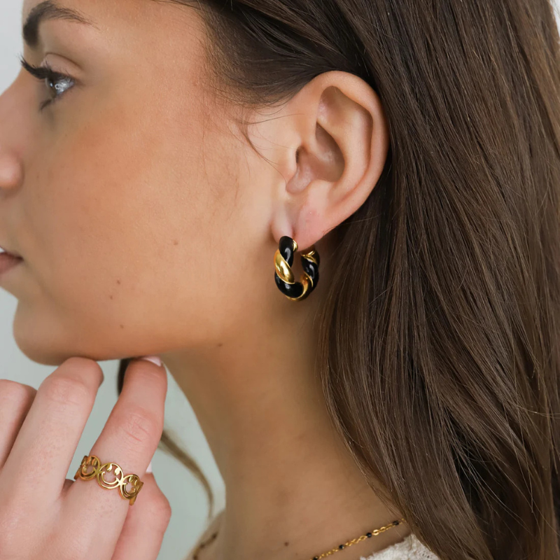 Twisted Hoop Oorbellen met Gouden Plating - Delilah