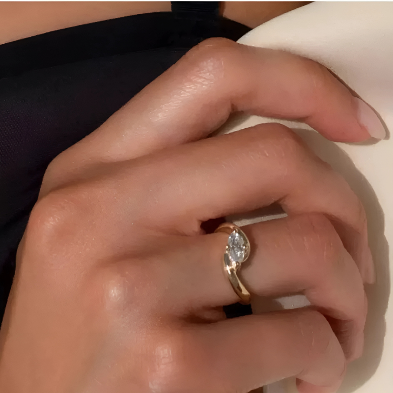 Vergulde Zirkonia Gedraaide Ring - Faith