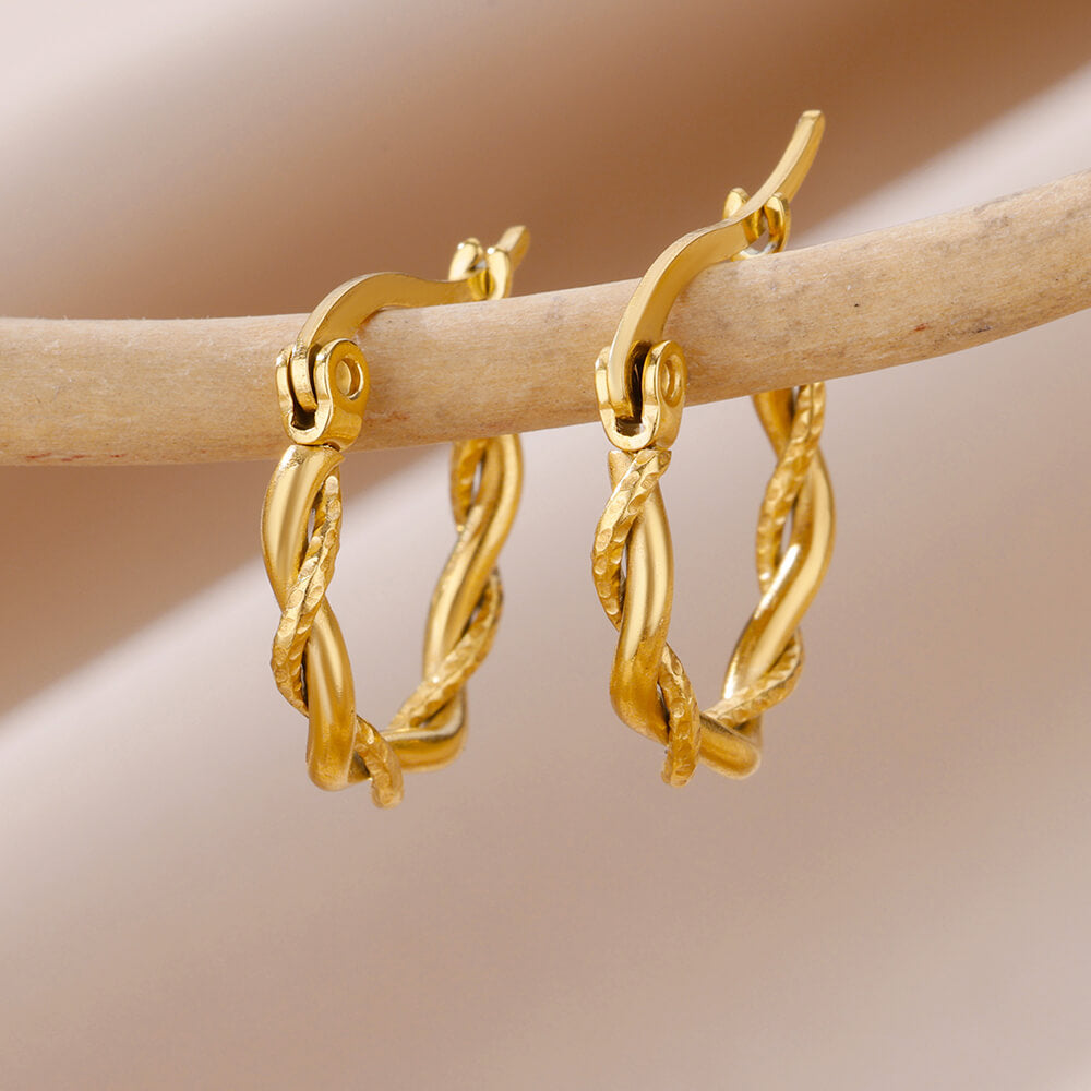 Gouden Twist Oorbellen - Verdraaid