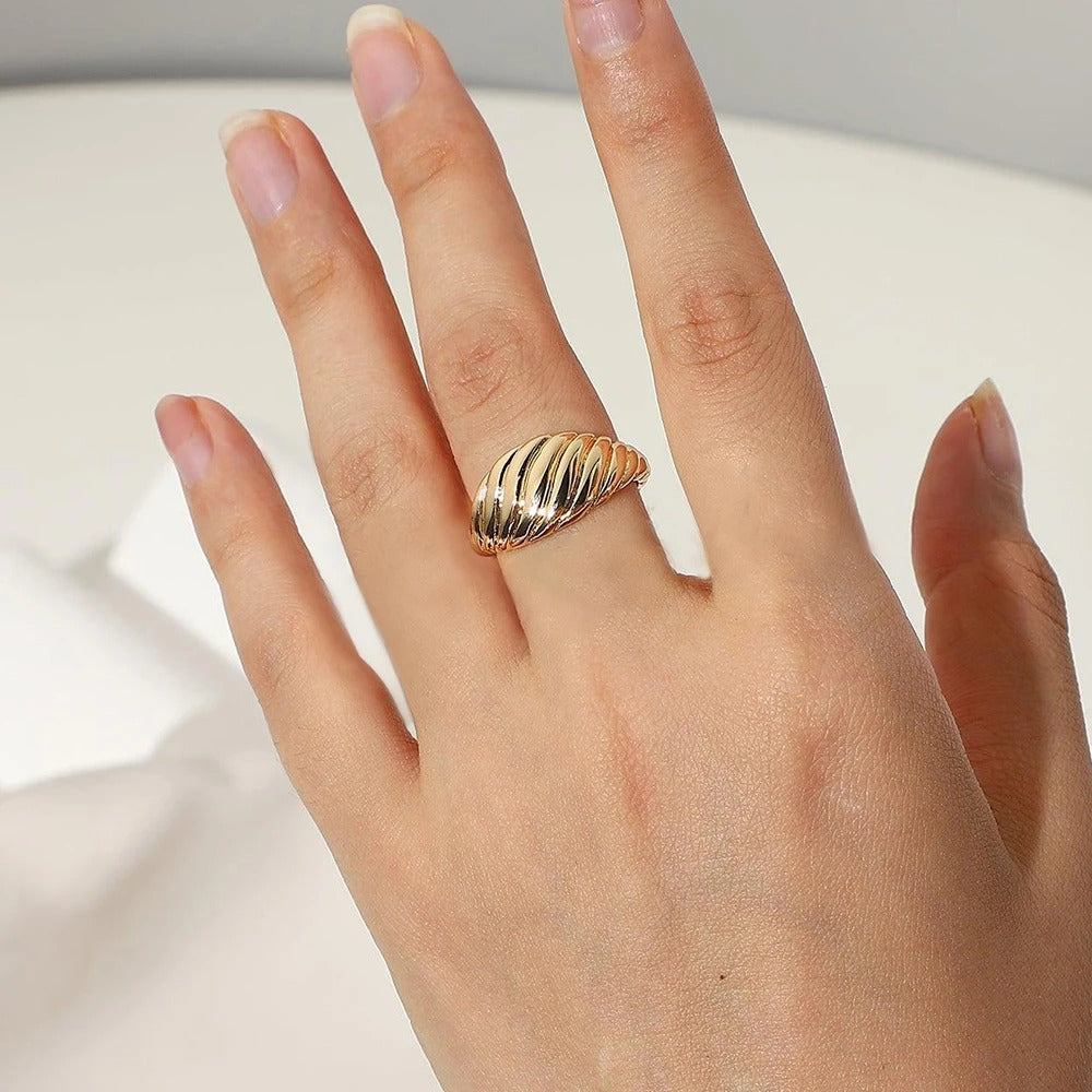 Vergulde Twist Ring - Leona