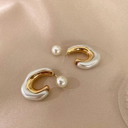 Elegante Onregelmatige  C-vorm Parel Oorbellen – Eudora