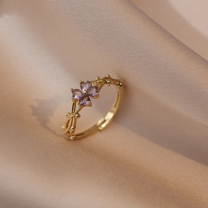 Paarse Bloembladen Ring – Elena