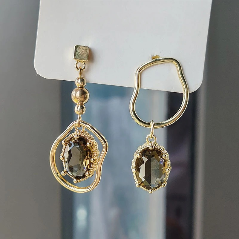 Vintage Asymmetrische Crystal Stud Oorbellen - Molly