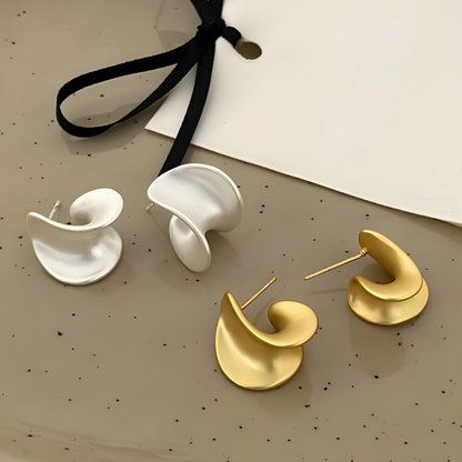 Curve Stud Oorbellen - Erin