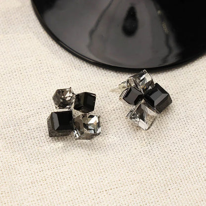 Kleurrijke Kristallen Geometrische Vierkante Stud Oorbellen - Dollie