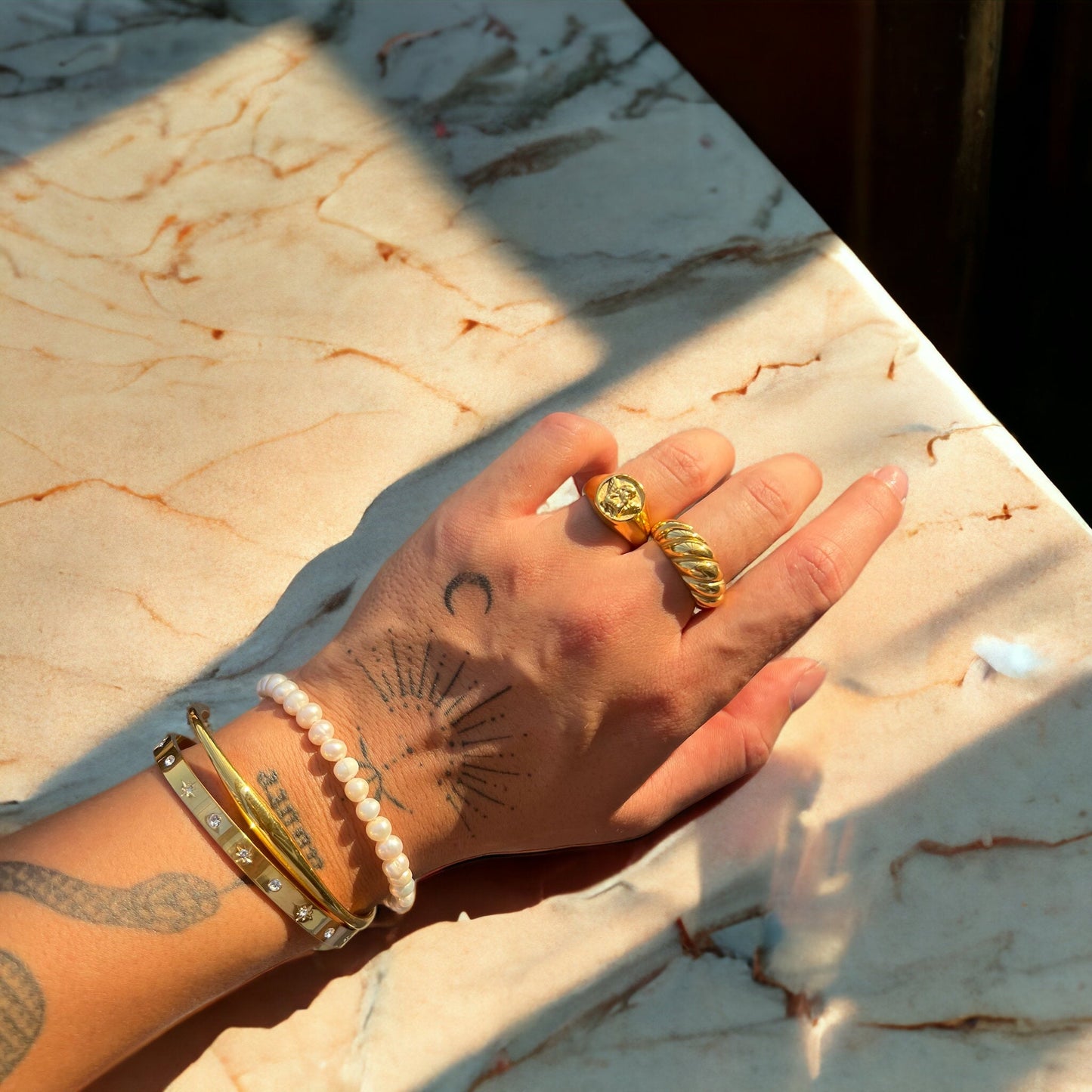 Vergulde Gedraaide Ring - Kristy