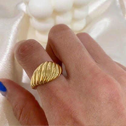 Vergulde Twist Ring - Leona