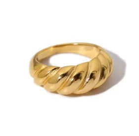 Vergulde Gedraaide Ring - Kristy