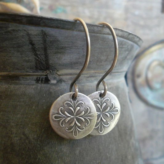 Ronde Oorhangers Zilver Vintage Reliëf – Lotte